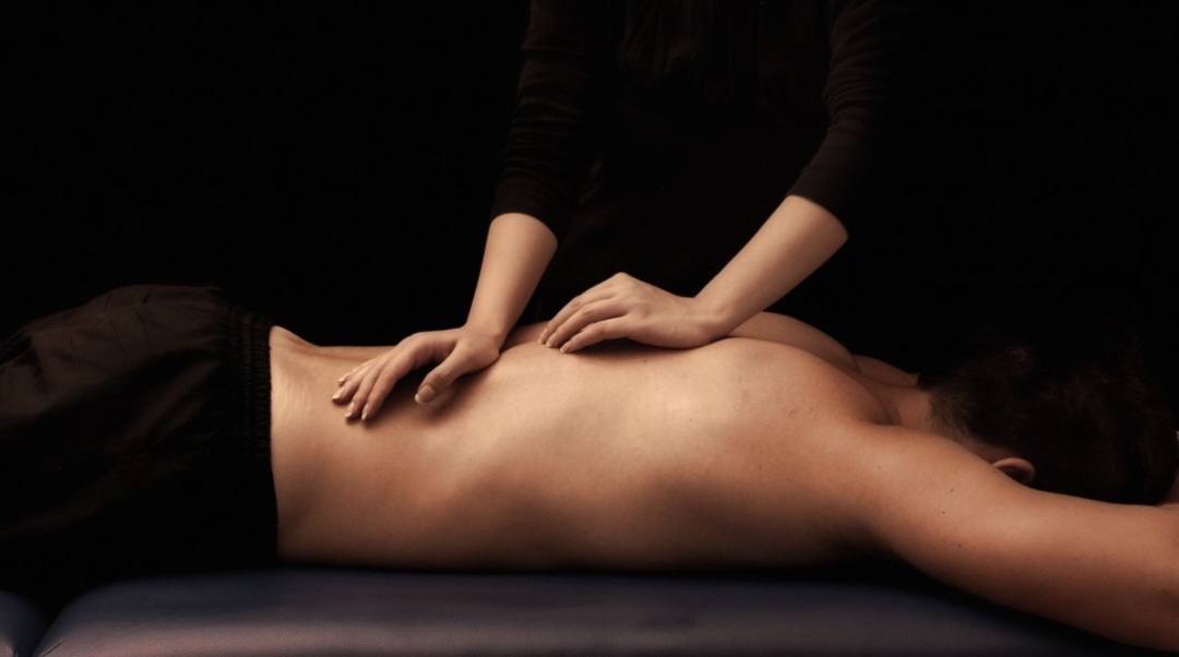 Массаж+ классика+ кухни = 6000 в Южно-Сахалинске. Проститутка Фото 100% Леди Досуг | Love65a.ru