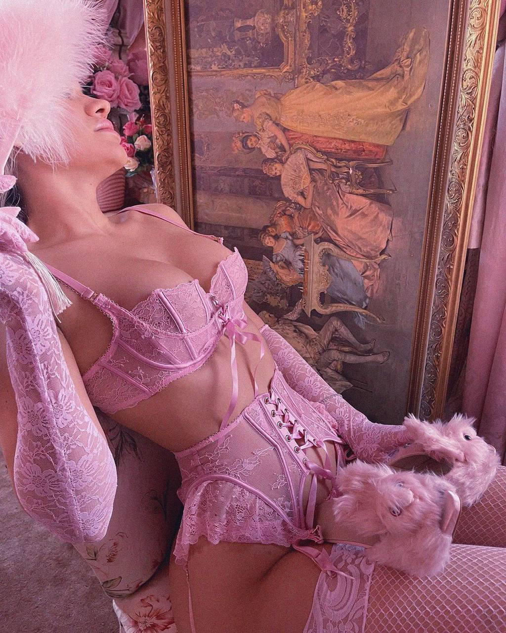 Выхожу в машину на экспресс в Южно-Сахалинске. Проститутка Фото 100% Леди Досуг | Love65a.ru