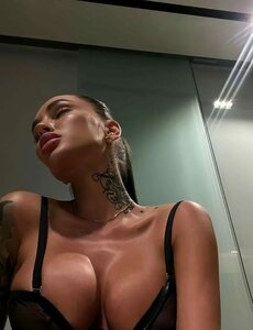 Карина в Южно-Сахалинске. Проститутка Фото 100% Леди Досуг | Love65a.ru