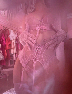 Выхожу в машину на экспресс в Южно-Сахалинске. Проститутка Фото 100% Леди Досуг | Love65a.ru